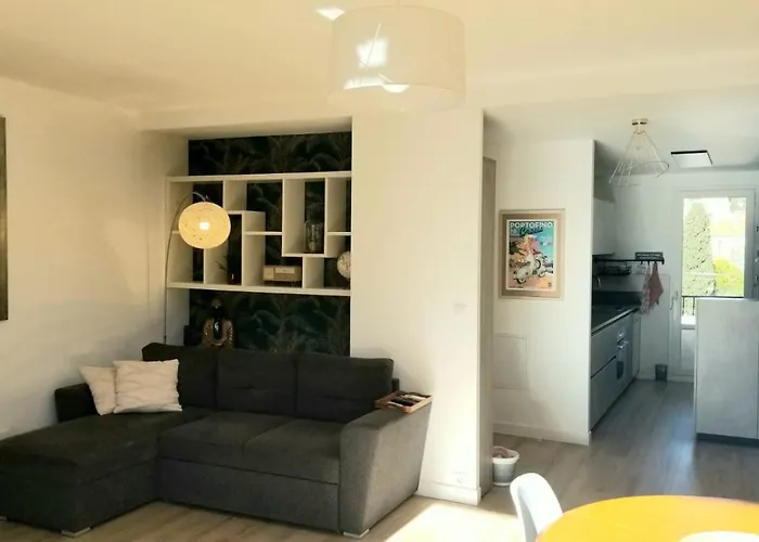 Le Mimosa * 카시스